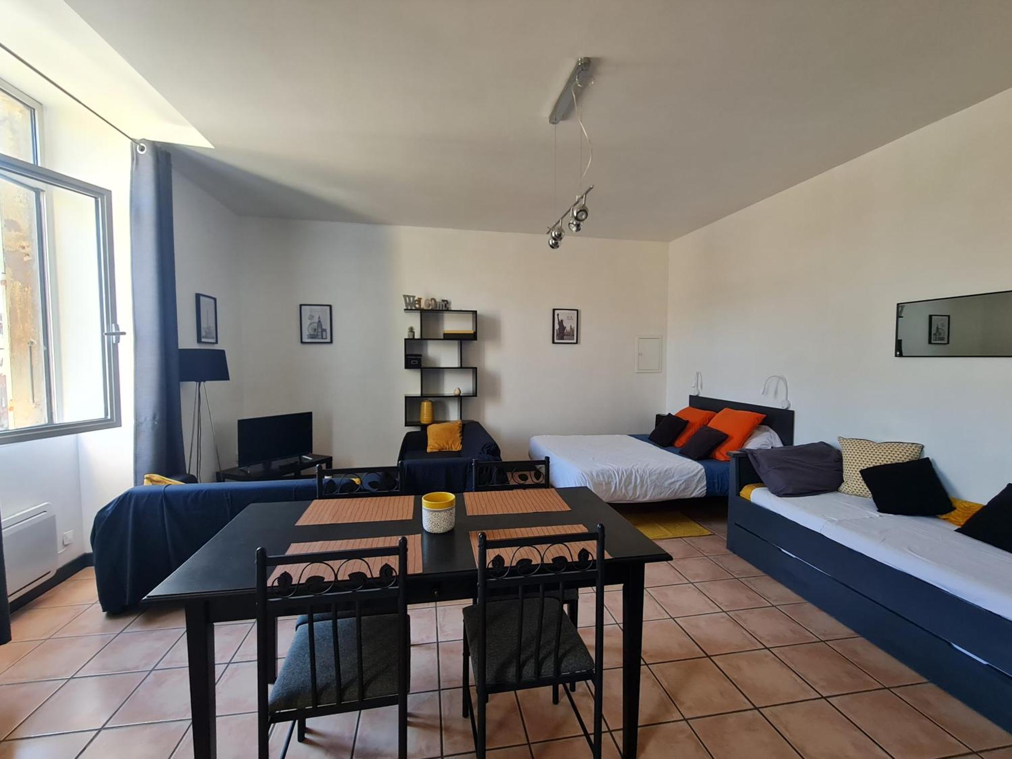 Le Prieure - Studios Jusqu'A 4 Personnes Villeneuve-lès-Béziers Exterior foto
